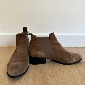 Bimba y Lola Brown Suede Chelsea Ankle Boots - size 40